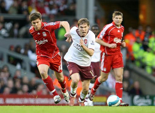 三脚内直取 三脚内直取