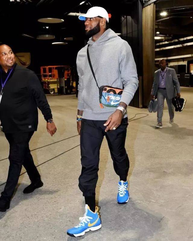 当对手退得 当对手退得